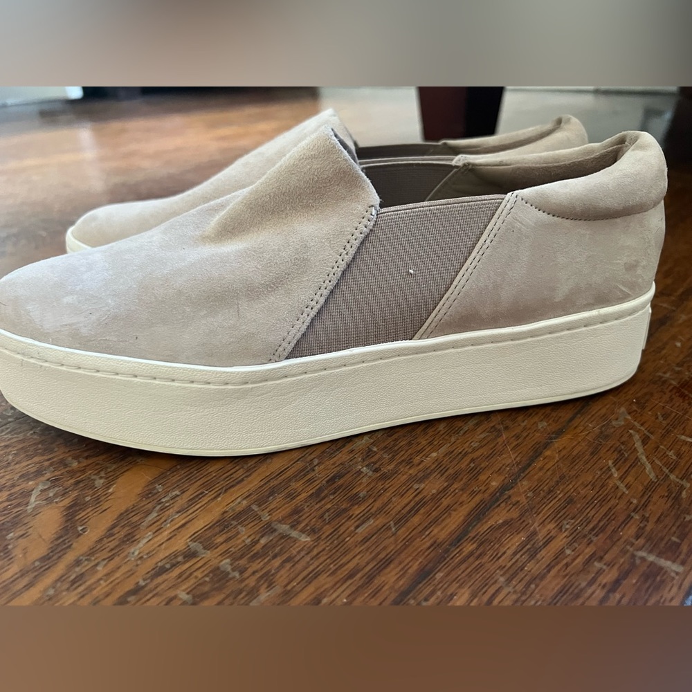 Vince platform slides